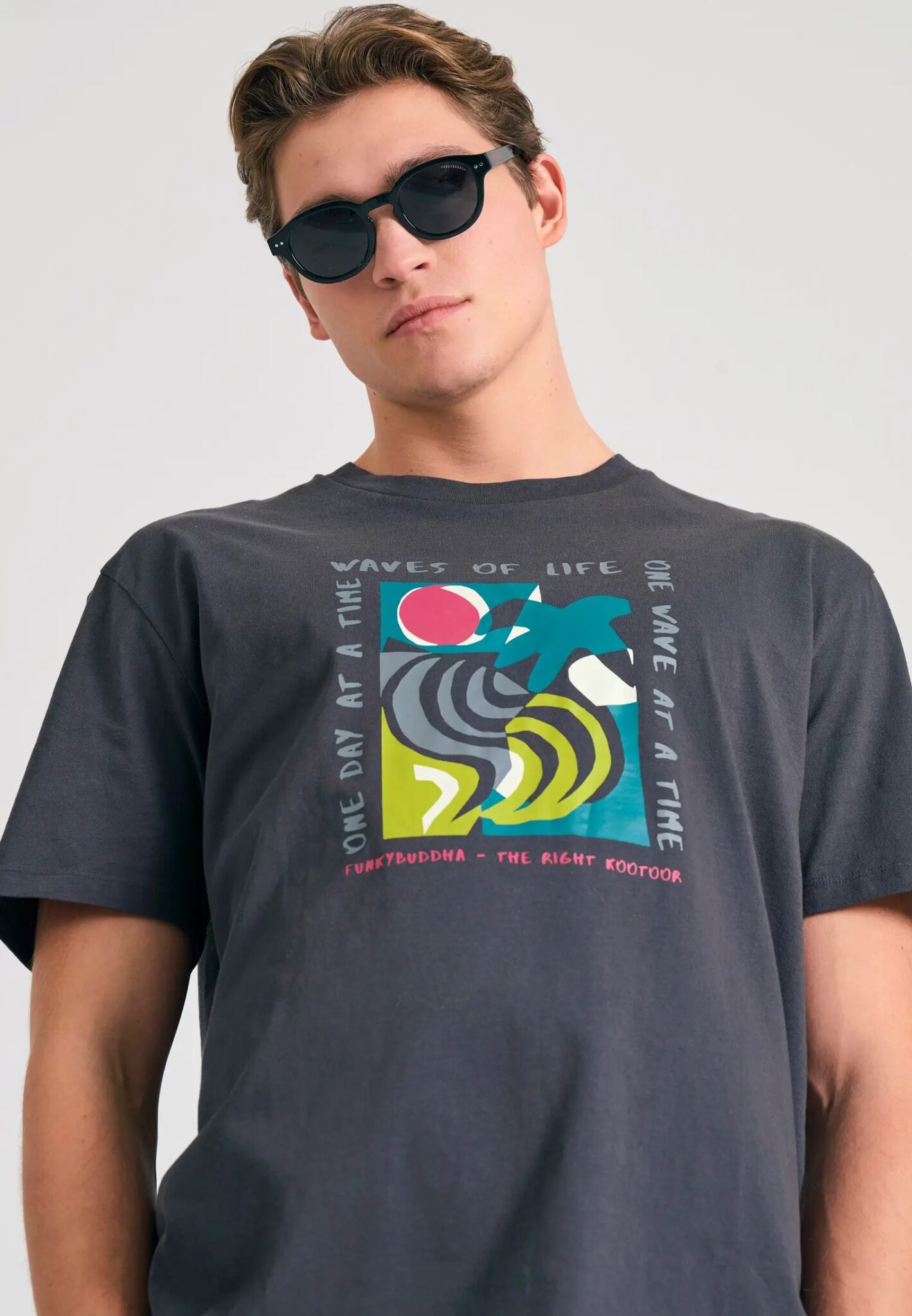 FUNKY BUDDHA ΑΝΔΡΙΚΉ ΜΠΛΟΎΖΑ ΚΟΝΤΌ ΜΑΝΊΚΙ ΜΕ ΤΎΠΩΜΑ | OFF WHITE