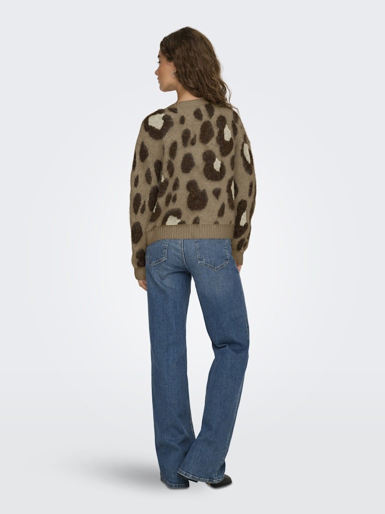 ONLY ONLNOVA AZURE L/S EMBELLISH SHIRT | WHITE