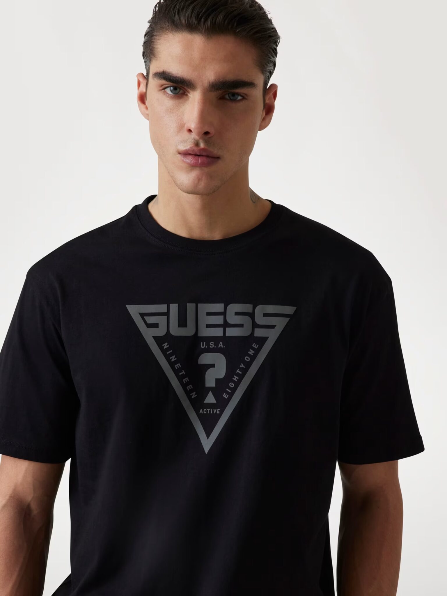 GUESS ATHLEISURE AZHA CN OVER T-SHIRT ΜΠΛΟΥΖΑ ΑΝΔΡΙΚΟ | BLACK GUESS ATHLEISURE AZHA CN OVER T-SHIRT ΜΠΛΟΥΖΑ ΑΝΔΡΙΚΟ | BLACK