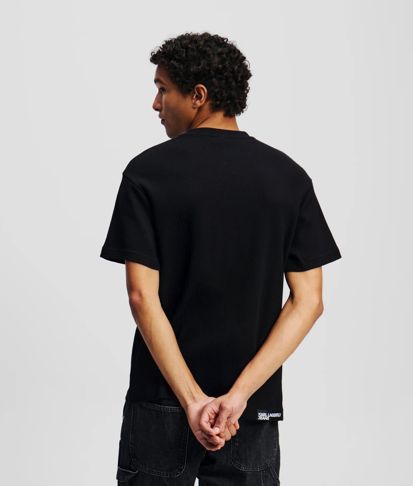 KARL LAGERFELD JEANS KLJ REG SS WAFFLE TEE A1M17049 | BLACK KARL LAGERFELD JEANS KLJ REG SS WAFFLE TEE A1M17049 | BLACK