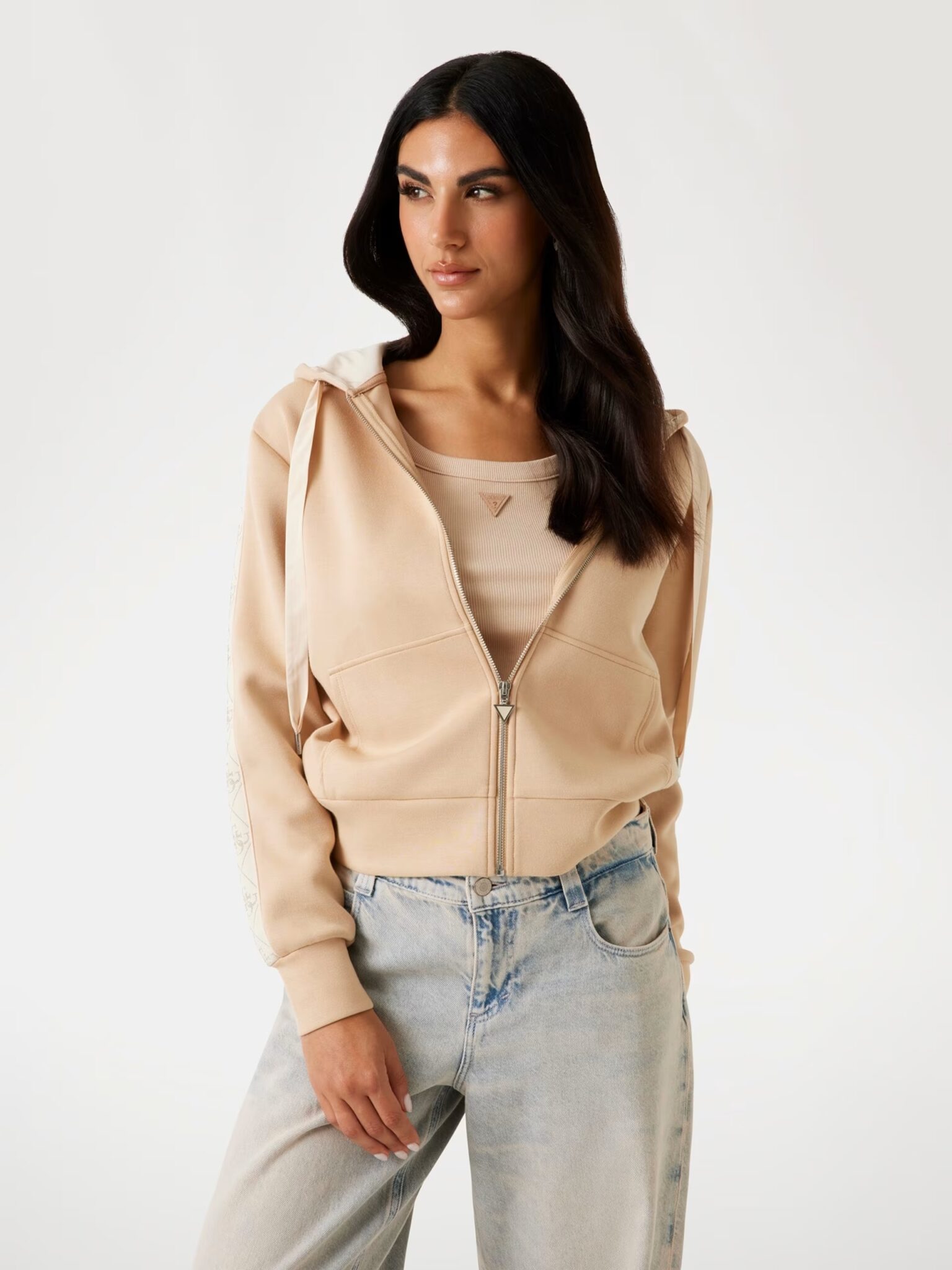 GUESS BUTTON FRONT BELLA TOP W5YR30Z37G0 | SAND