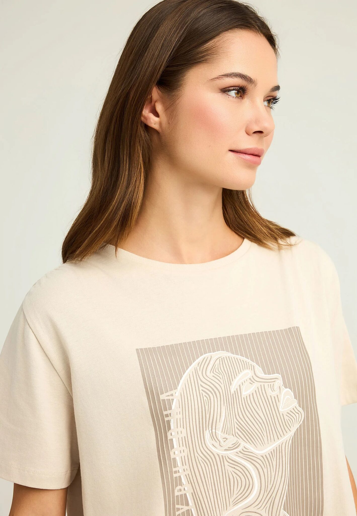 FUNKY BUDDHA ΓΥΝΑΙΚΕΊΑ ΜΠΛΟΎΖΑ ΜΕ ΚΟΝΤΌ ΜΑΝΊΚΙ ΚΑΙ ΤΎΠΩΜΑ | BEIGE FUNKY BUDDHA ΓΥΝΑΙΚΕΊΑ ΜΠΛΟΎΖΑ ΜΕ ΚΟΝΤΌ ΜΑΝΊΚΙ ΚΑΙ ΤΎΠΩΜΑ | BEIGE