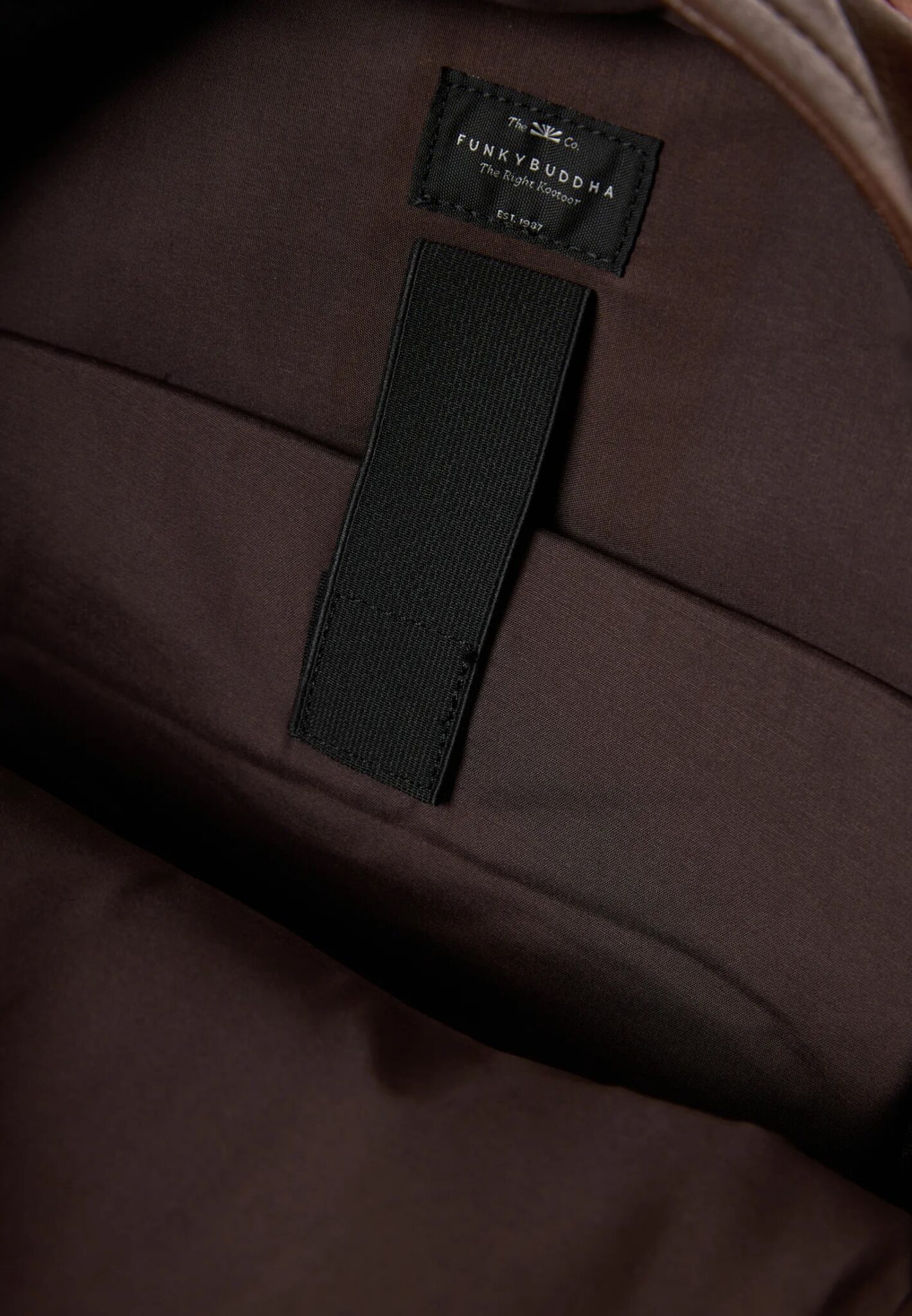 FUNKY BUDDHA ΑΝΔΡΙΚΌ ΣΑΚΊΔΙΟ ΠΛΆΤΗς | BROWN FUNKY BUDDHA ΑΝΔΡΙΚΌ ΣΑΚΊΔΙΟ ΠΛΆΤΗς | BROWN