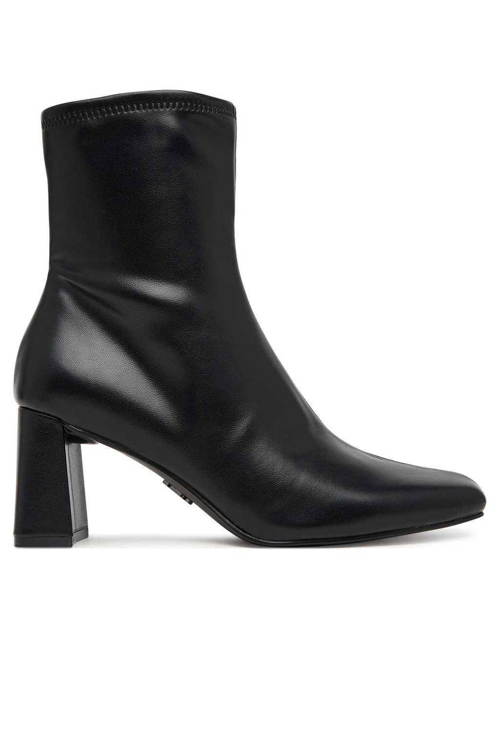 STEVE MADDEN BVEGA 02002 13002238 | BLACK