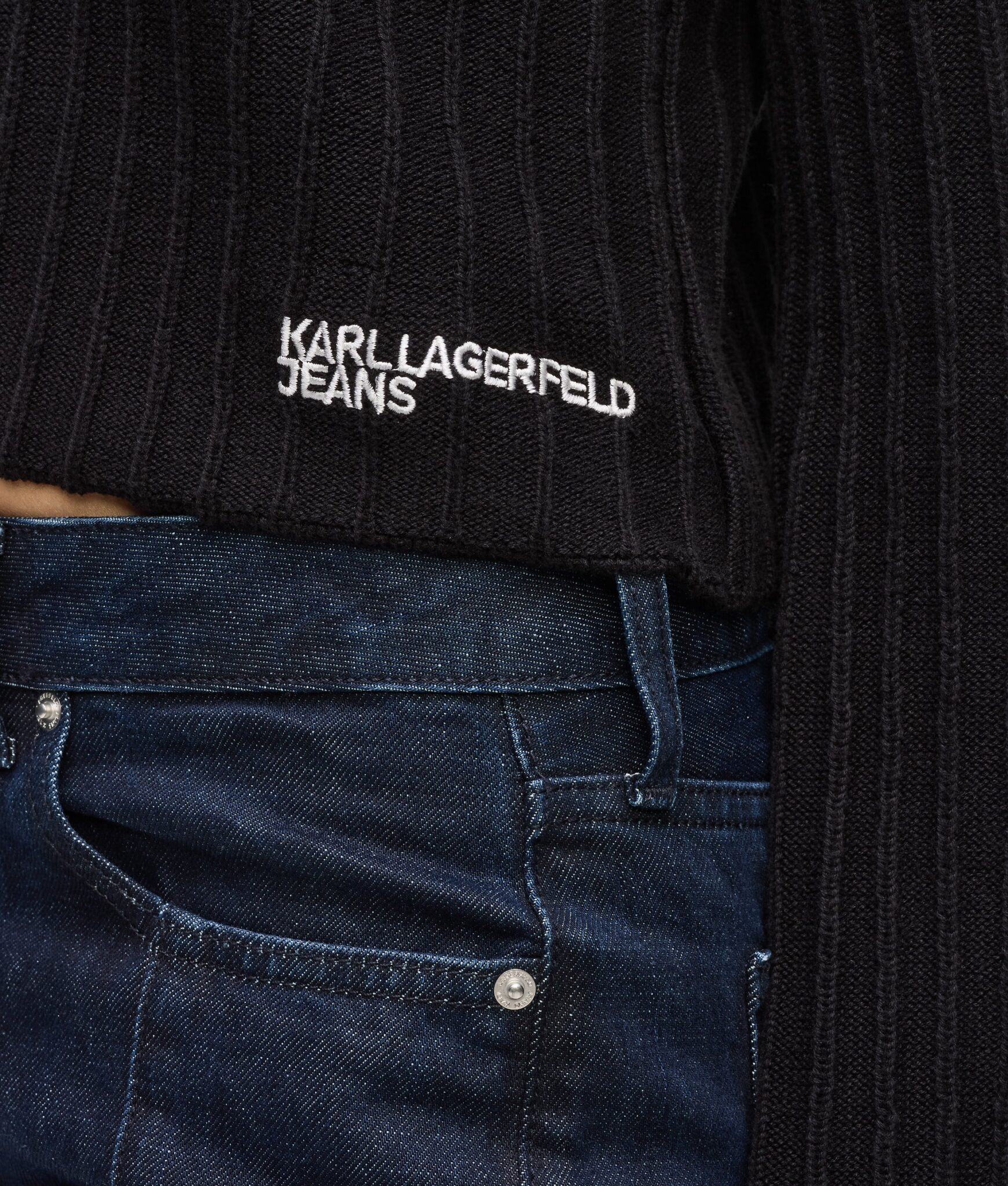 KARL LAGERFELD JEANS KLJ PLISSE SWEATER A4W18021 | BLACK KARL LAGERFELD JEANS KLJ PLISSE SWEATER A4W18021 | BLACK