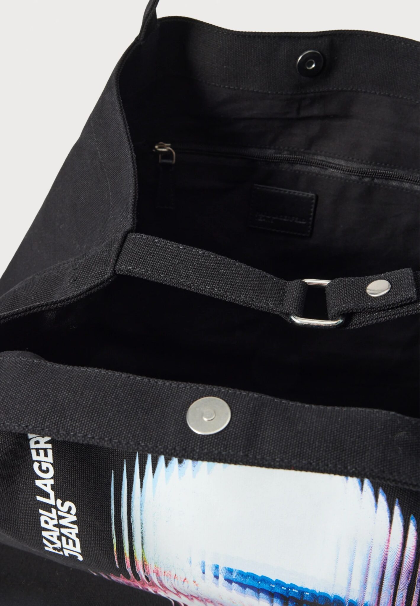 KLJ EW KARL CAMEO SHOPPER B1W50081 | BLACK KLJ EW KARL CAMEO SHOPPER B1W50081 | BLACK