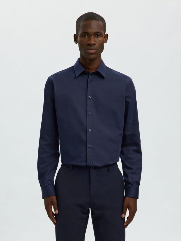 SELECTED SLMSLIMFILIP PERFORMANCE SHIRT LS NOOS | DARK BLUE SELECTED SLMSLIMFILIP PERFORMANCE SHIRT LS NOOS | DARK BLUE