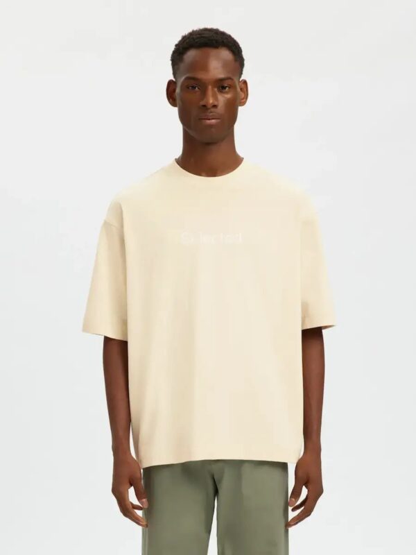 SELECTED SLHRELAXWILL SS O-NECK LOGO TEE | OFF WHITE SELECTED SLHRELAXWILL SS O-NECK LOGO TEE | OFF WHITE