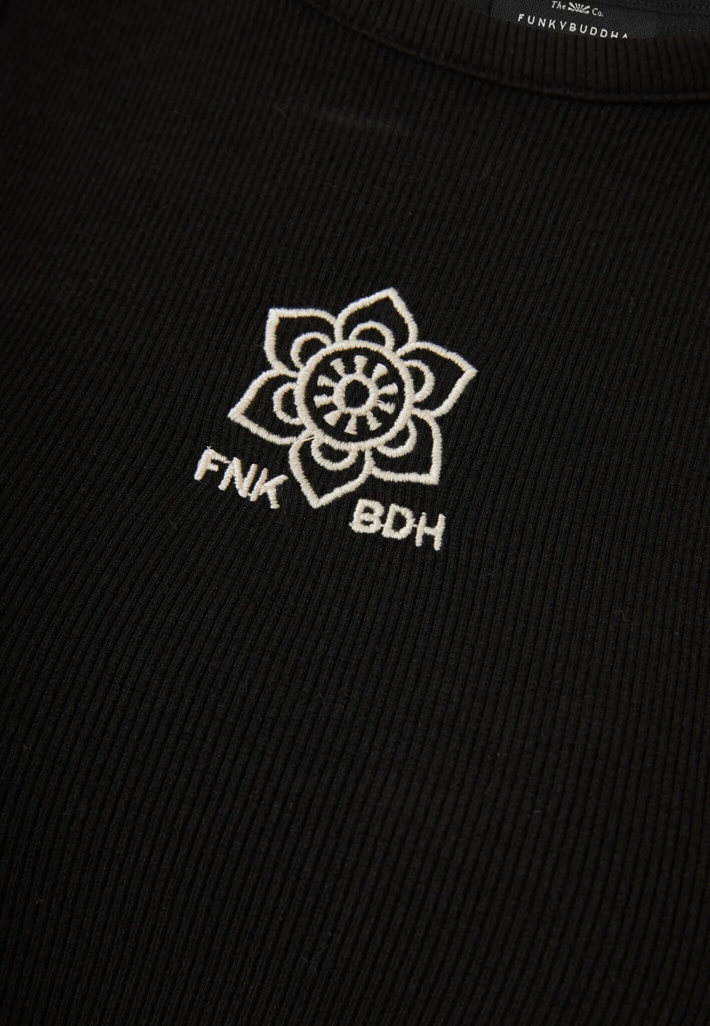 FUNKY BUDDHA ΓΥΝΑΙΚΕΊΑ ΜΠΛΟΎΖΑ ΧΩΡΊς ΜΑΝΊΚΙ | BLACK FUNKY BUDDHA ΓΥΝΑΙΚΕΊΑ ΜΠΛΟΎΖΑ ΧΩΡΊς ΜΑΝΊΚΙ | BLACK