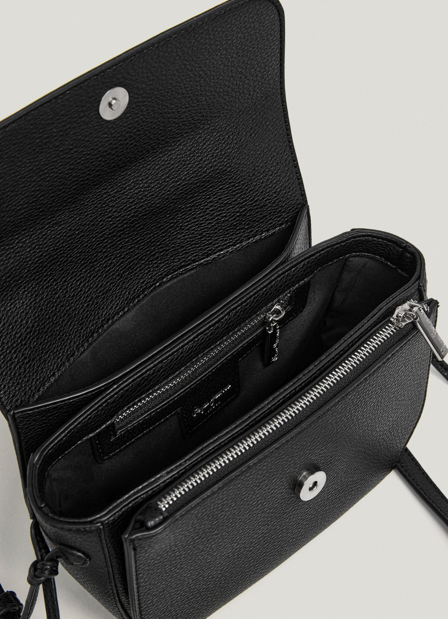 PEPE JEANS SIGNATURE AMBRA SCRIPT ΤΣΑΝΤΑ ΓΥΝΑΙΚΕΙΟ | BLACK PEPE JEANS SIGNATURE AMBRA SCRIPT ΤΣΑΝΤΑ ΓΥΝΑΙΚΕΙΟ | BLACK