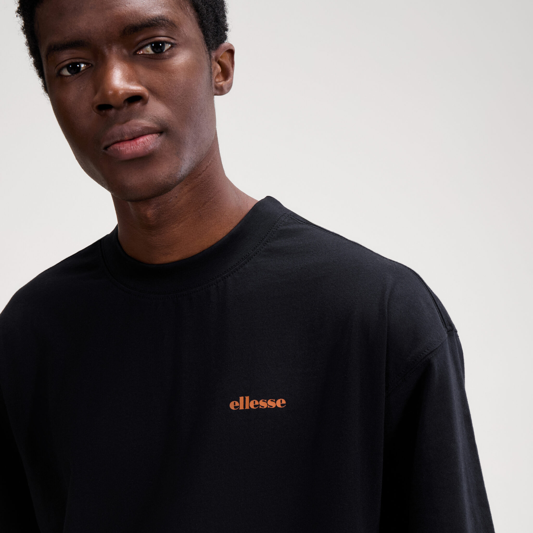 ELLESSE GRAPHICS THE D’ITALIA TEE ΜΠΛΟΥΖΑ ΑΝΔΡΙΚΟ | BLACK ELLESSE GRAPHICS THE D’ITALIA TEE ΜΠΛΟΥΖΑ ΑΝΔΡΙΚΟ | BLACK