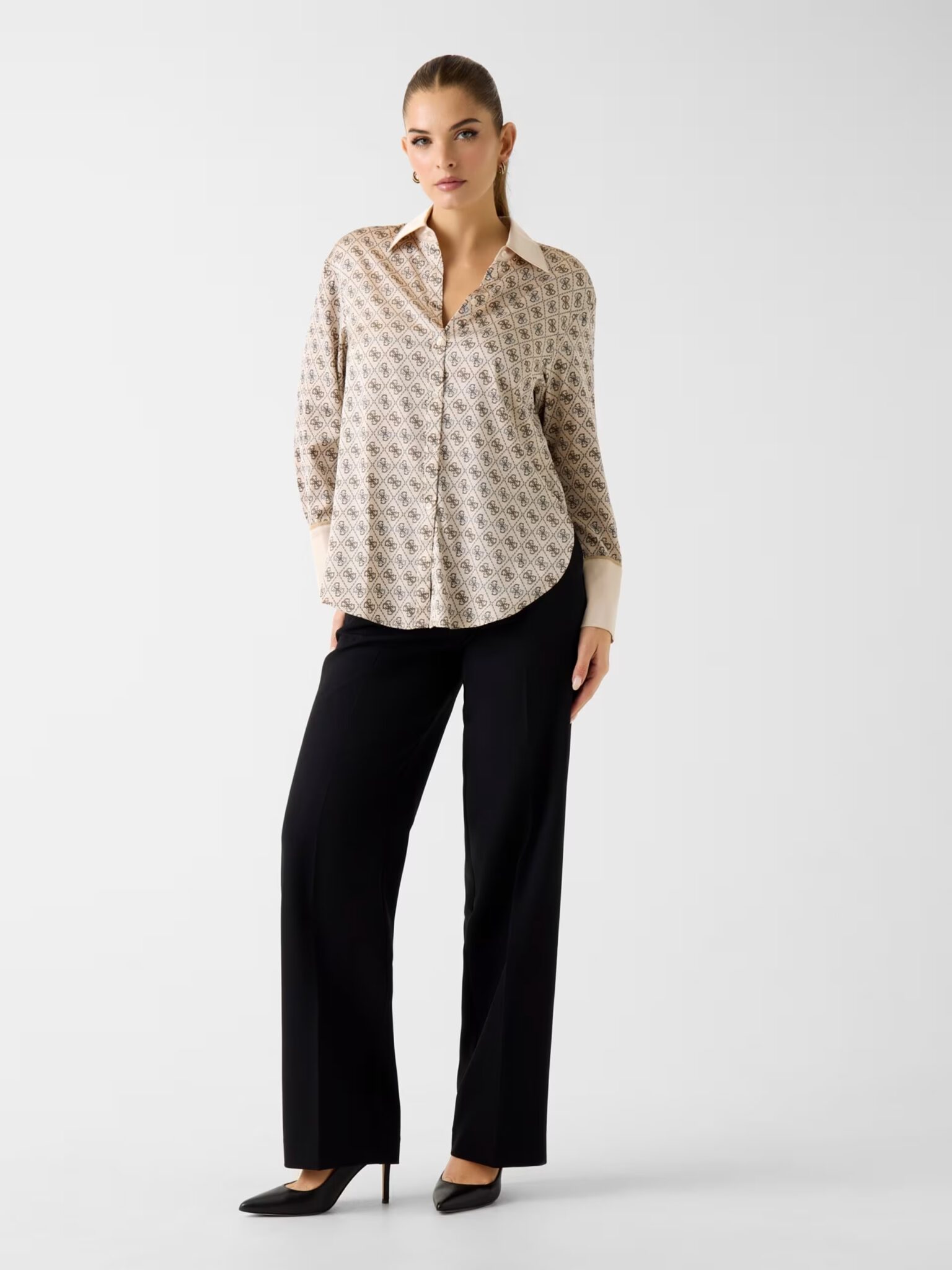 GUESS LS CN LEO TRIANGLE TEE W6RI33J1314 | BLACK